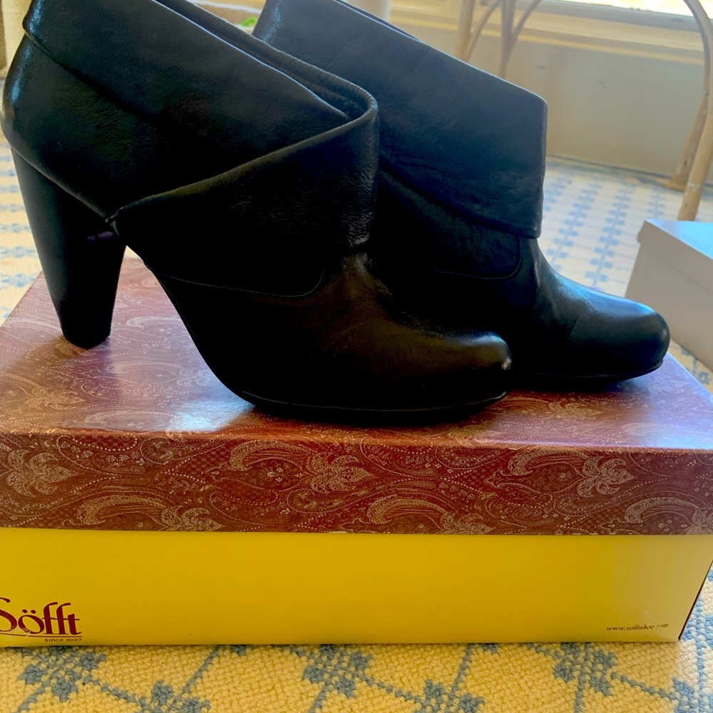 Black Sofft booties - Freda style - size 8.5 but fit like an 8